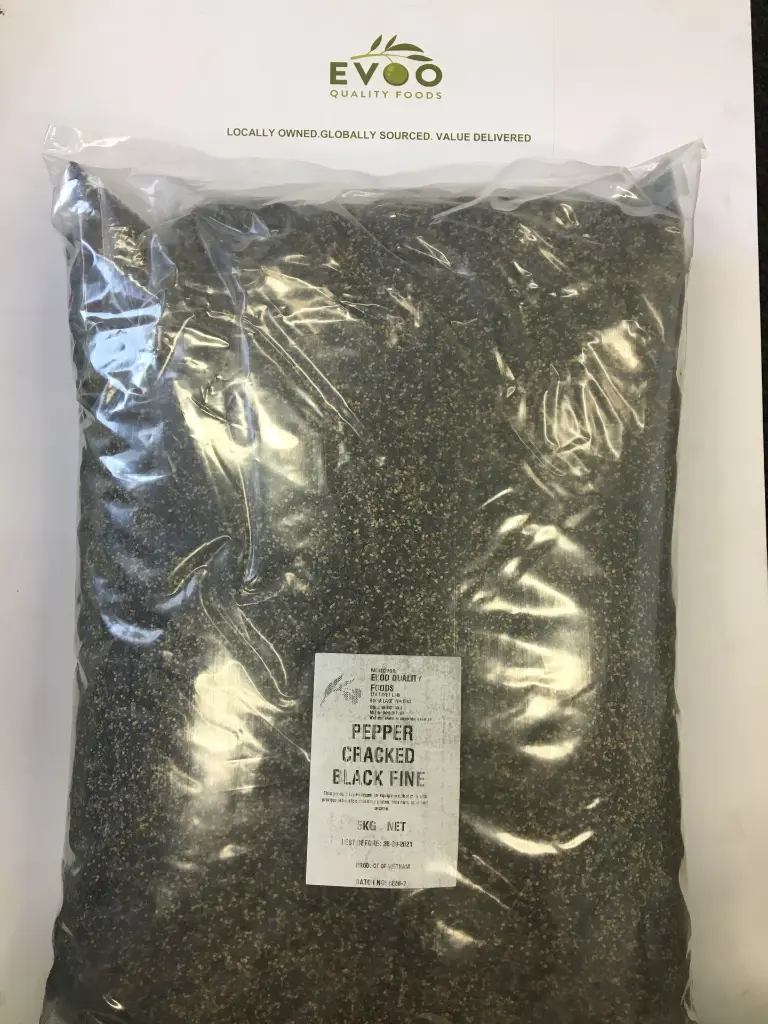 Cracked-Black-Pepper-(Fine)-5kg-Bag-Evoo-QF_2.webp