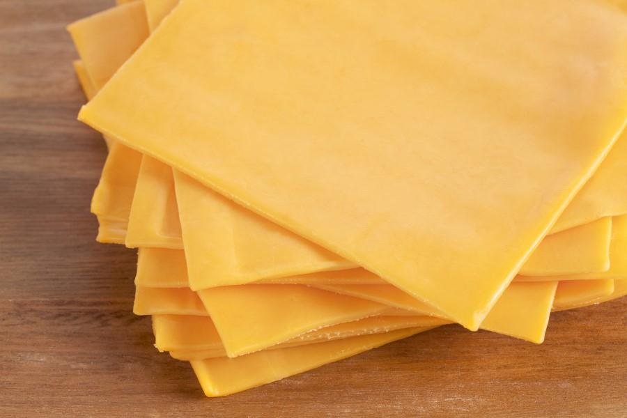 [ched-slicedAR] American Red Cheddar Sliced 1kg Packet Kitchen 2 Kitchen