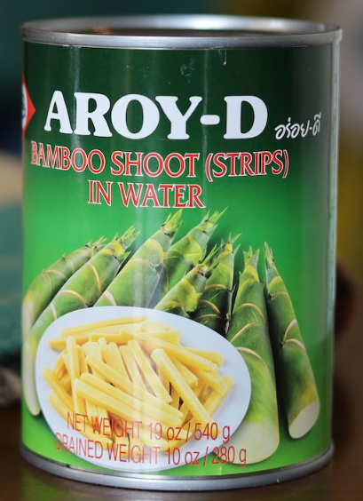 [bamboo-shootsS] Bamboo Shoots Strips 540g tin Aroy-D