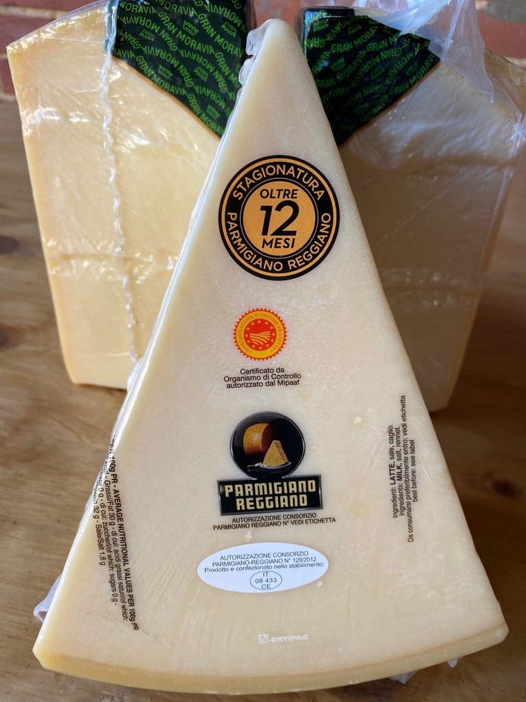 [parmesan-reg] Parmigiano Reggiano Wedge 2kg RW approx, Priced per Kg